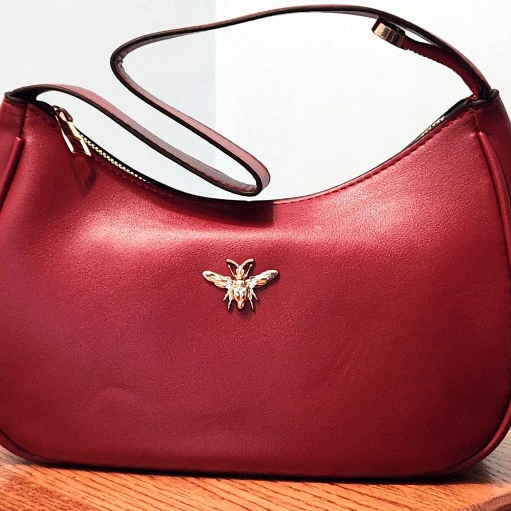 👜 RED Shoulder Bag ✨